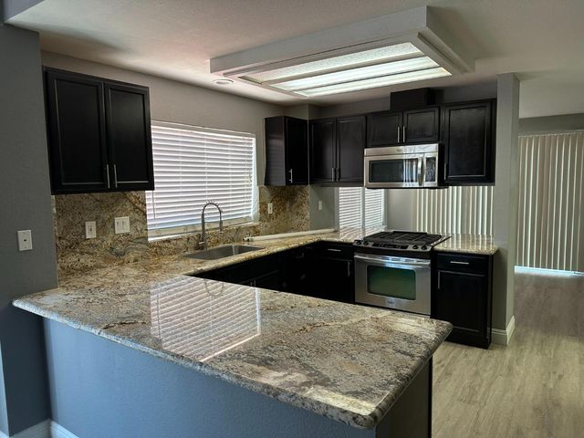 8541 Brisenbourg Way, Antelope, CA 95843