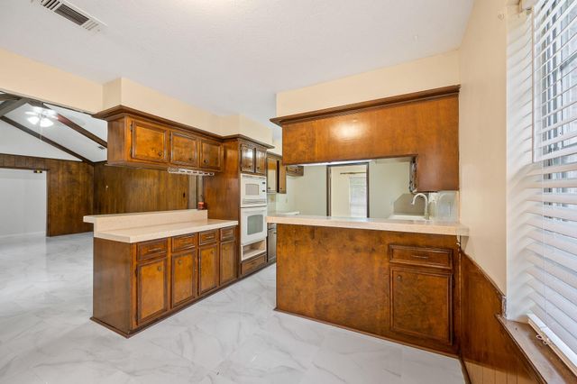 12626 New Kentucky Road, Cypress, TX 77429