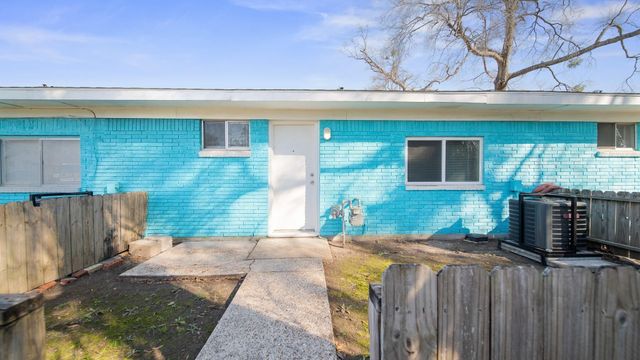 7808 Glass Street, Houston, TX 77016