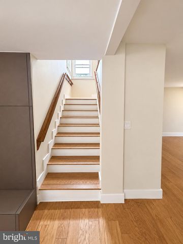 1440 SMITH VILLAGE RD, Silver Spring, MD 20904