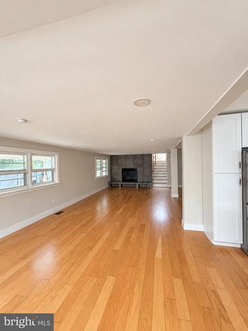1440 SMITH VILLAGE RD, Silver Spring, MD 20904
