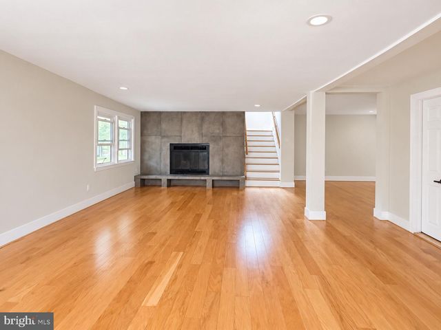 1440 SMITH VILLAGE RD, Silver Spring, MD 20904
