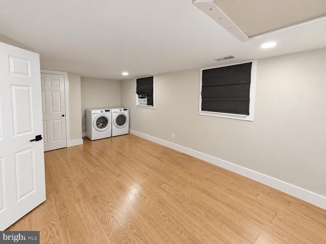 1440 SMITH VILLAGE RD, Silver Spring, MD 20904