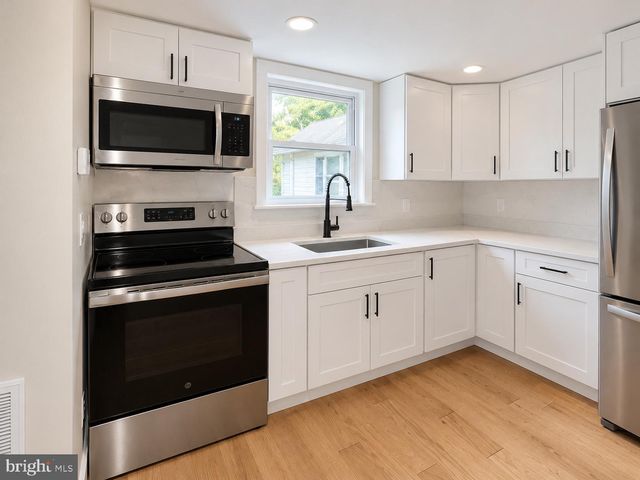 1440 SMITH VILLAGE RD, Silver Spring, MD 20904
