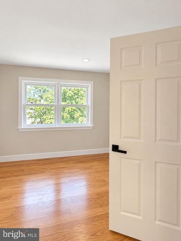 1440 SMITH VILLAGE RD, Silver Spring, MD 20904