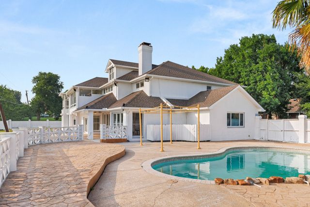 14010 Horseshoe Circle, Woodway, TX 76712