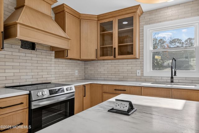 1627 Adams Avenue, Toms River, NJ 08753