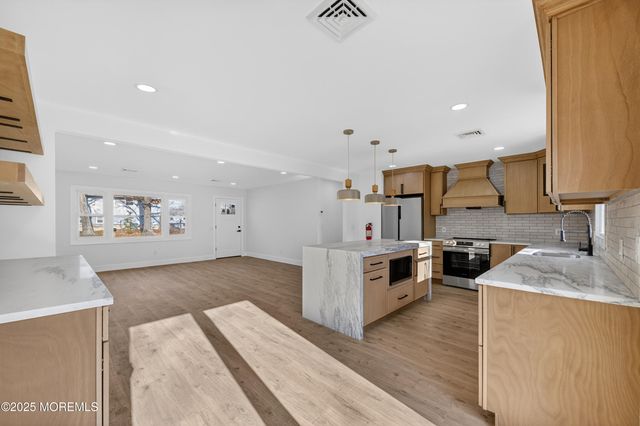 1627 Adams Avenue, Toms River, NJ 08753