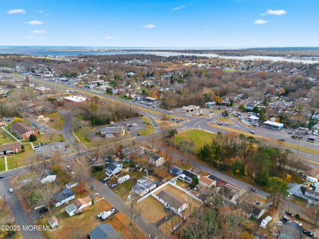 1627 Adams Avenue, Toms River, NJ 08753