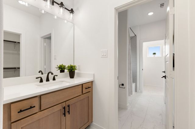 2138 Oak Haven Court, Garland, TX 75044