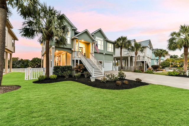 13602 Windlass Circle, Galveston, TX 77554