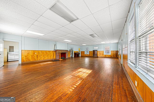 529 E Howell Street, Hartwell, GA 30643