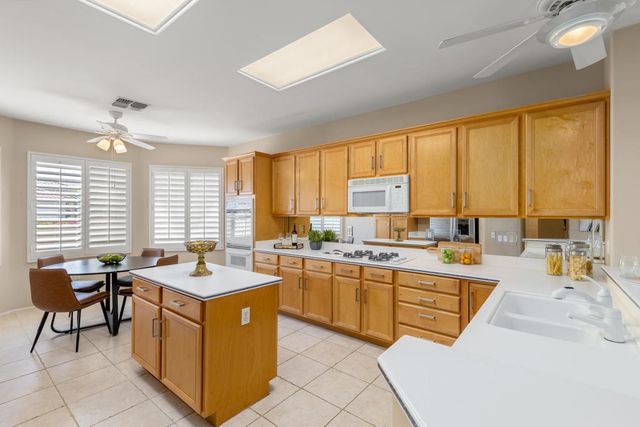 78383 Sterling Lane, Palm Desert, CA 92211