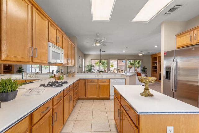 78383 Sterling Lane, Palm Desert, CA 92211