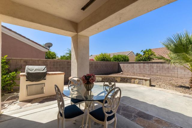78383 Sterling Lane, Palm Desert, CA 92211