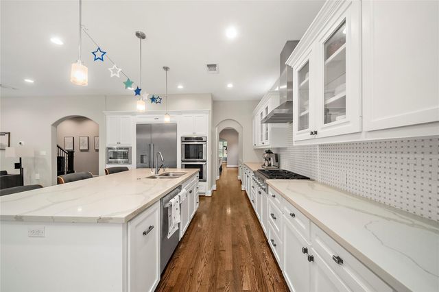 3766 Drake Street, Houston, TX 77005