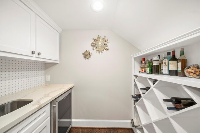 3766 Drake Street, Houston, TX 77005