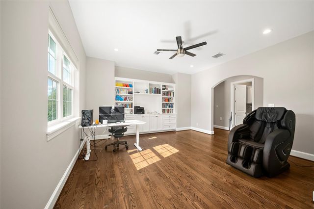 3766 Drake Street, Houston, TX 77005