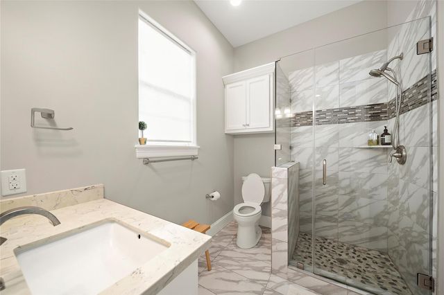 3766 Drake Street, Houston, TX 77005
