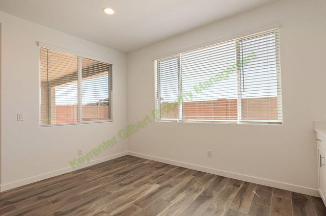 8247 E Petunia Avenue, Mesa, AZ 85212