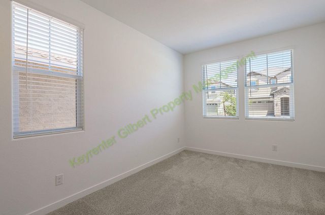 8247 E Petunia Avenue, Mesa, AZ 85212