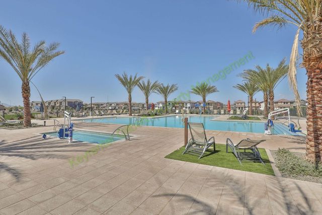 8247 E Petunia Avenue, Mesa, AZ 85212