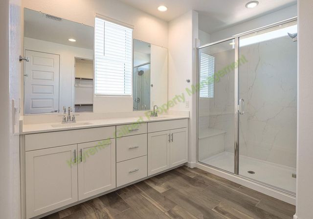 8247 E Petunia Avenue, Mesa, AZ 85212