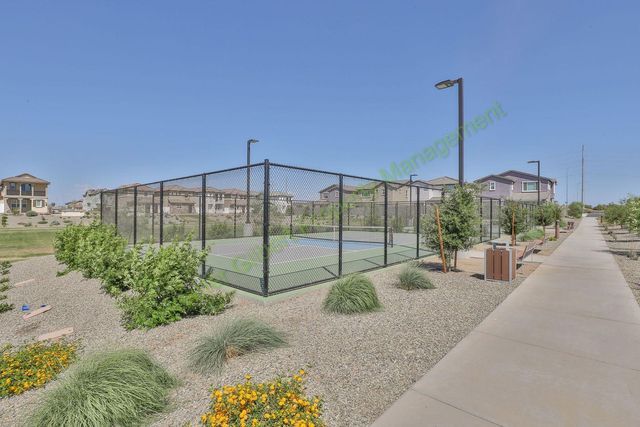 8247 E Petunia Avenue, Mesa, AZ 85212