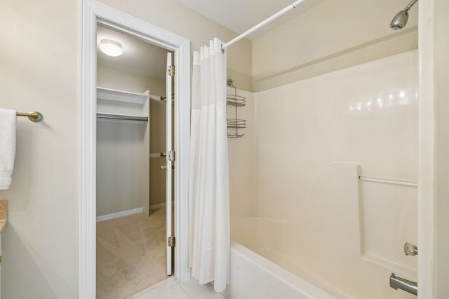 120 Hicks Rd, Nashville, TN 37221
