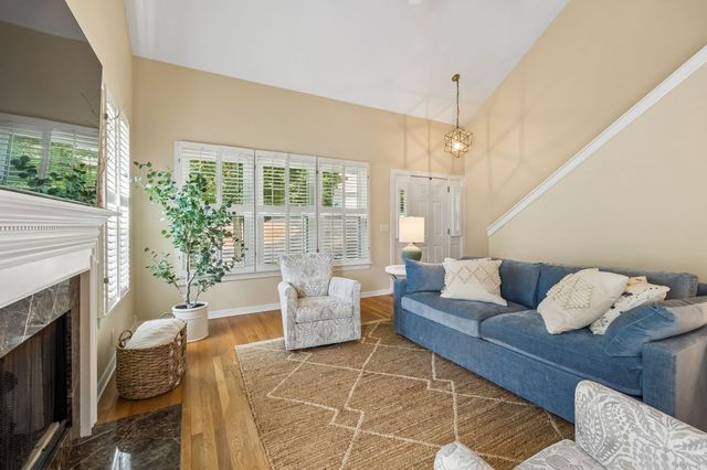 120 Hicks Rd, Nashville, TN 37221
