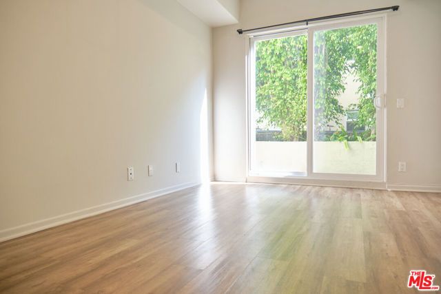 1242 9th 2B, Santa Monica, CA 90401