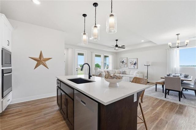 17621 Spivey Street, Gardner, KS 66030