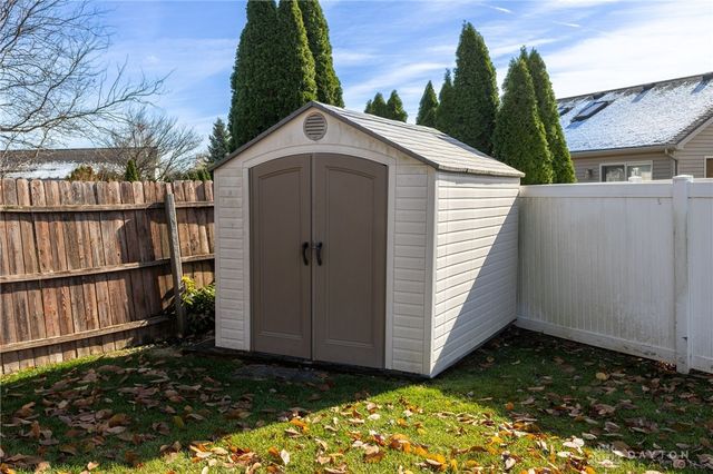 1181 Winchester Drive, Troy, OH 45373