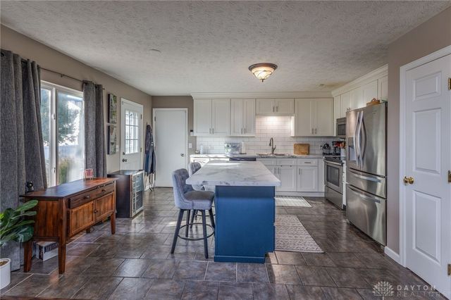 1181 Winchester Drive, Troy, OH 45373