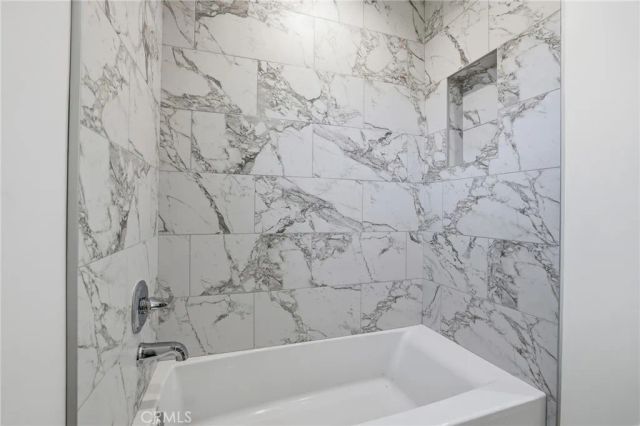 11062 Oneida Avenue, San Fernando, CA 91340