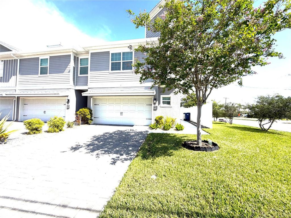 4201 W GRAY STREET 1, Tampa, FL 33609