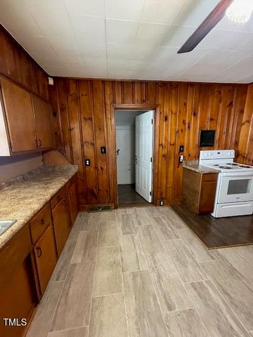 906 Camden Avenue, Durham, NC 27701