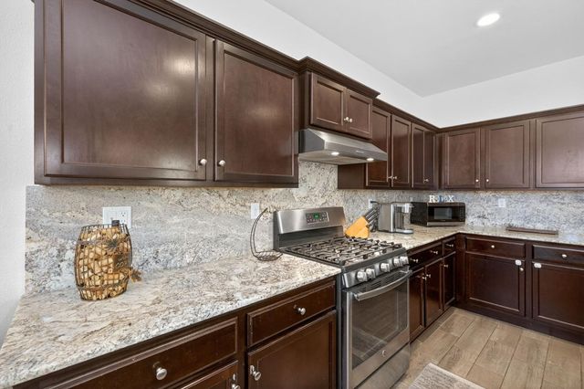 3866 Sussex Avenue, Clovis, CA 93619