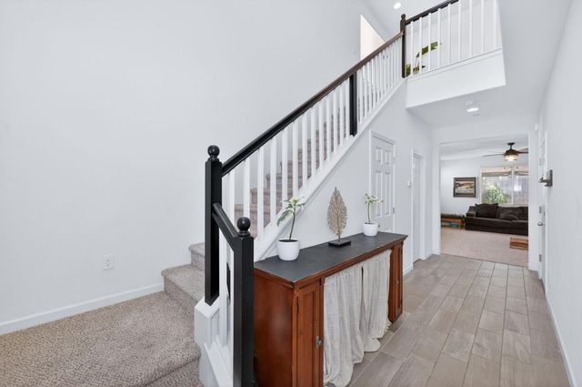 3866 Sussex Avenue, Clovis, CA 93619