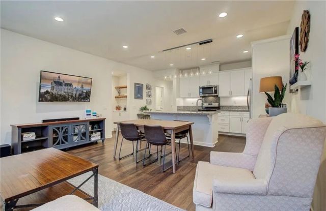 28678 Jardineras Drive, Valencia, CA 91354