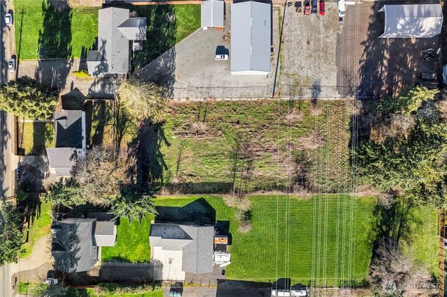 7003 44th Avenue E, Tacoma, WA 98443