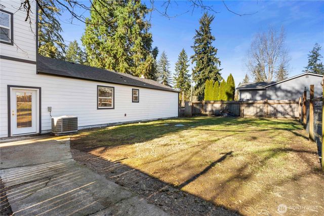 7003 44th Avenue E, Tacoma, WA 98443