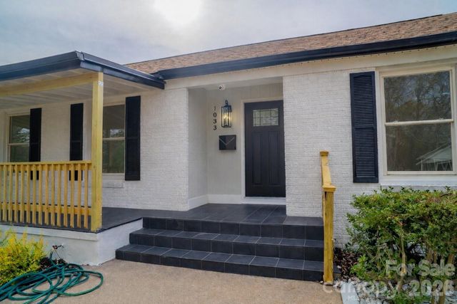 1033 Tracy Drive, Charlotte, NC 28217