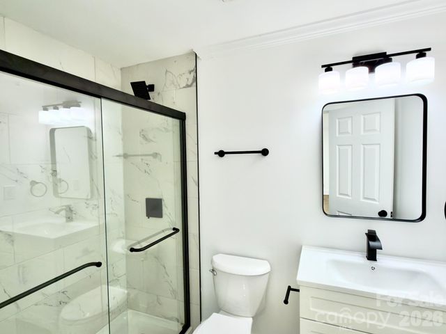 1033 Tracy Drive, Charlotte, NC 28217