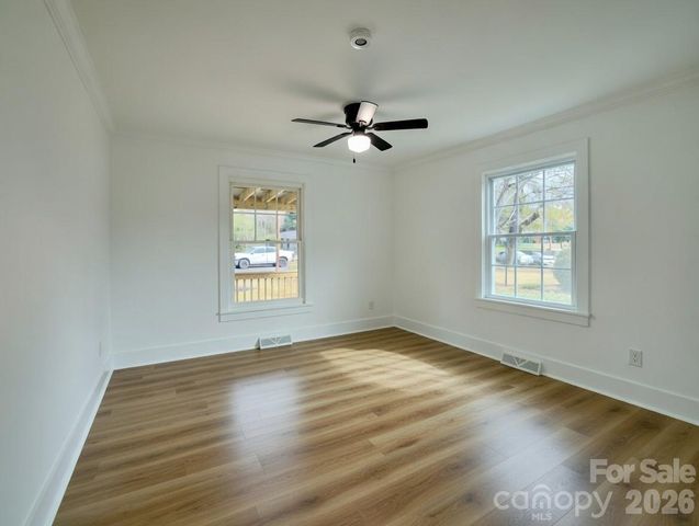 1033 Tracy Drive, Charlotte, NC 28217