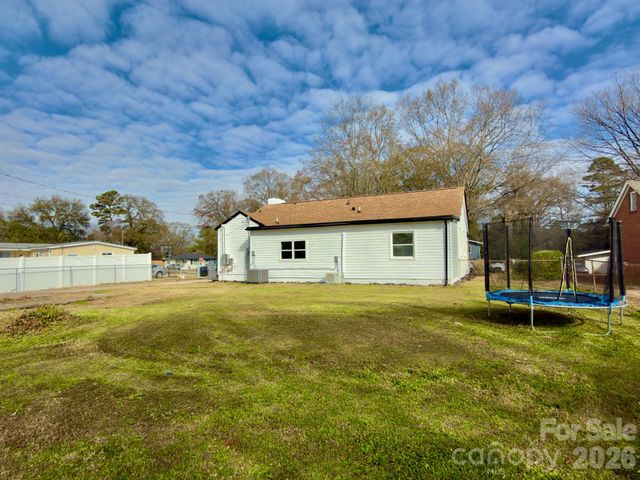 1033 Tracy Drive, Charlotte, NC 28217