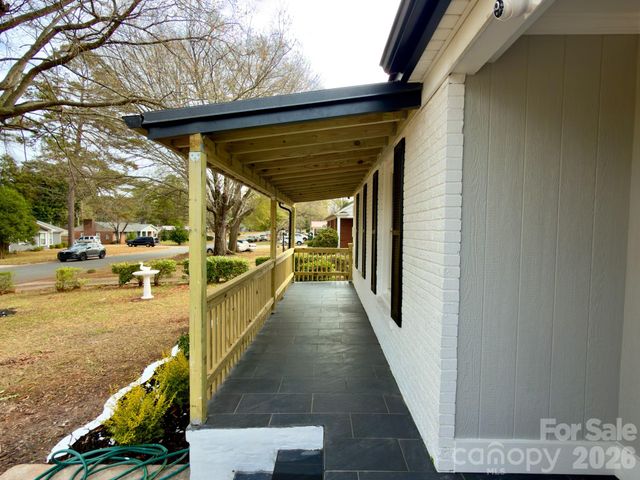 1033 Tracy Drive, Charlotte, NC 28217