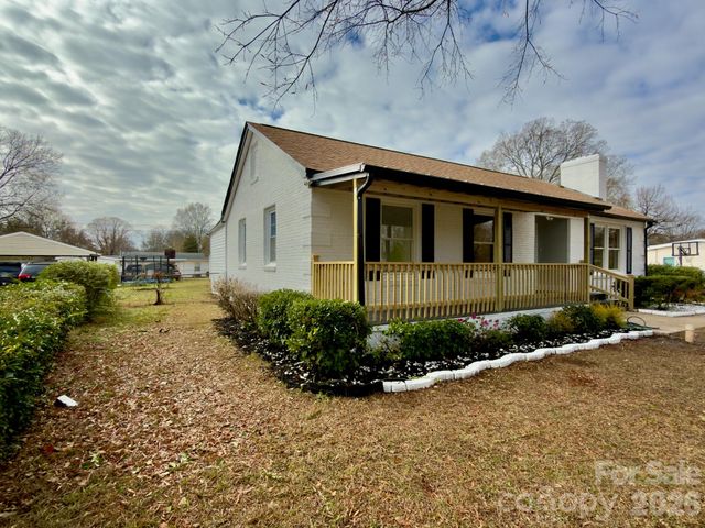 1033 Tracy Drive, Charlotte, NC 28217