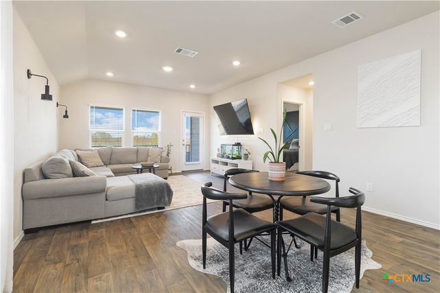 249 Calgary Lane, San Marcos, TX 78666