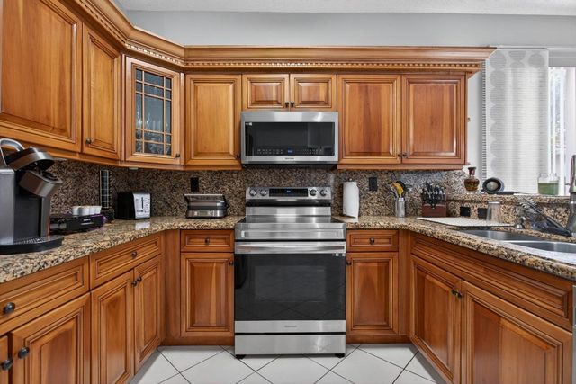 4122 Ox Bow Drive, Coconut Creek, FL 33073